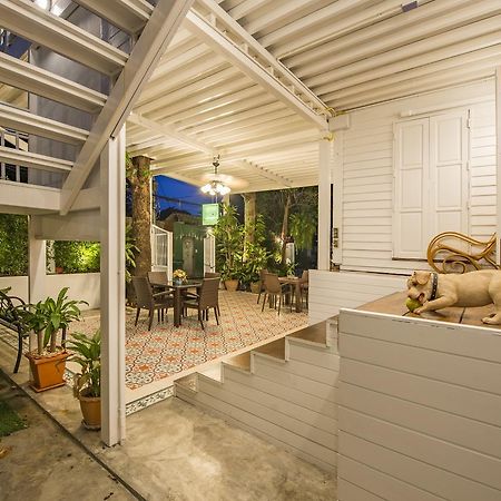 Baankachitpan Bangkok Hotel Bagian luar foto