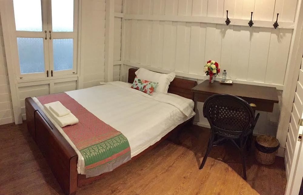 Baankachitpan Bangkok Hotel Bagian luar foto
