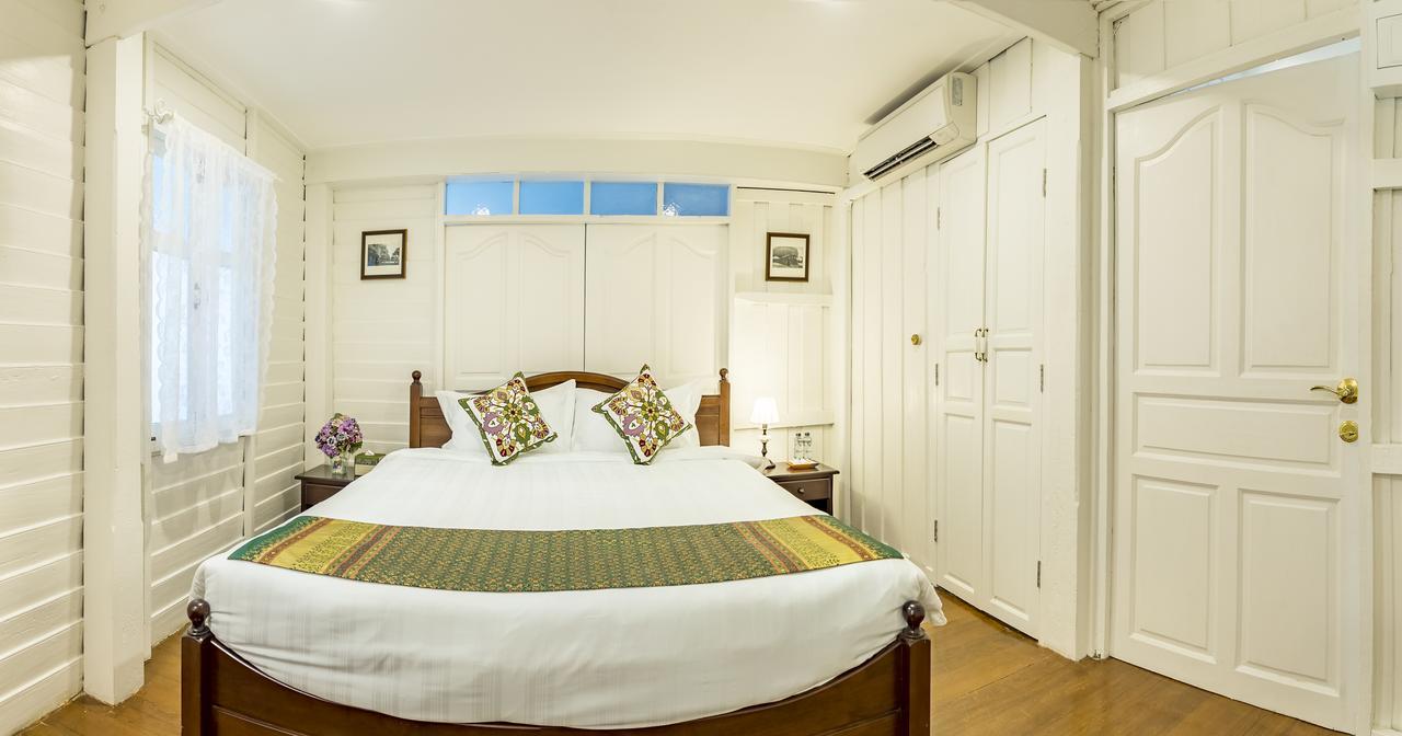 Baankachitpan Bangkok Hotel Bagian luar foto
