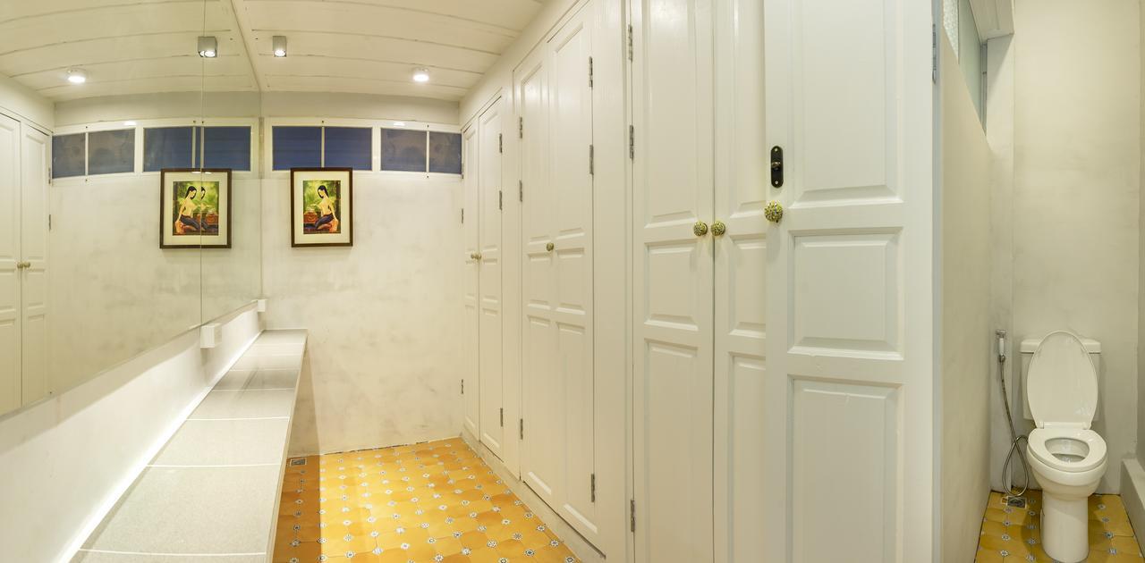 Baankachitpan Bangkok Hotel Bagian luar foto