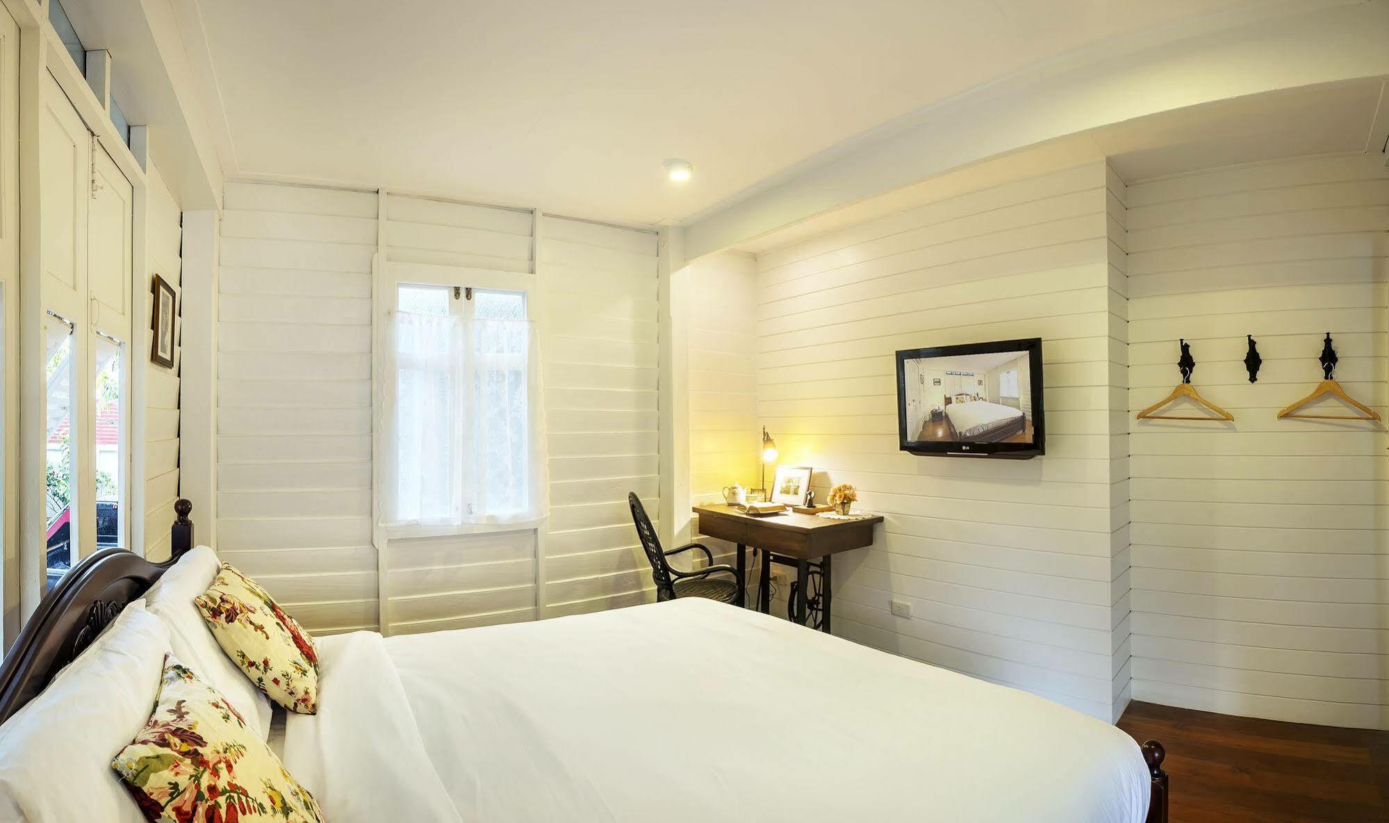 Baankachitpan Bangkok Hotel Bagian luar foto