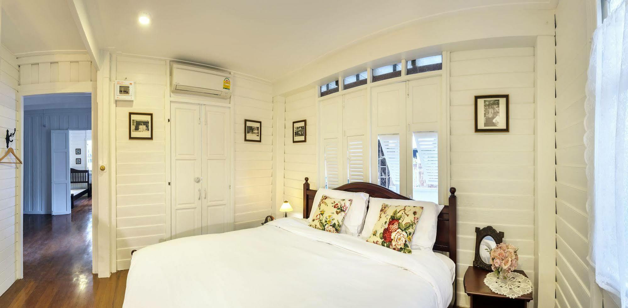 Baankachitpan Bangkok Hotel Bagian luar foto